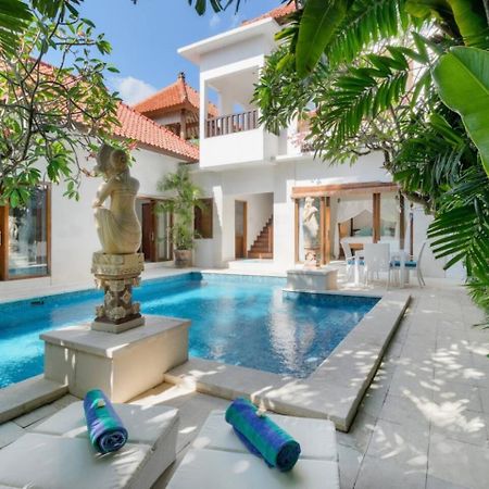 Super Value 3 Bed, Central Seminyak, Walk To Beach Exterior foto