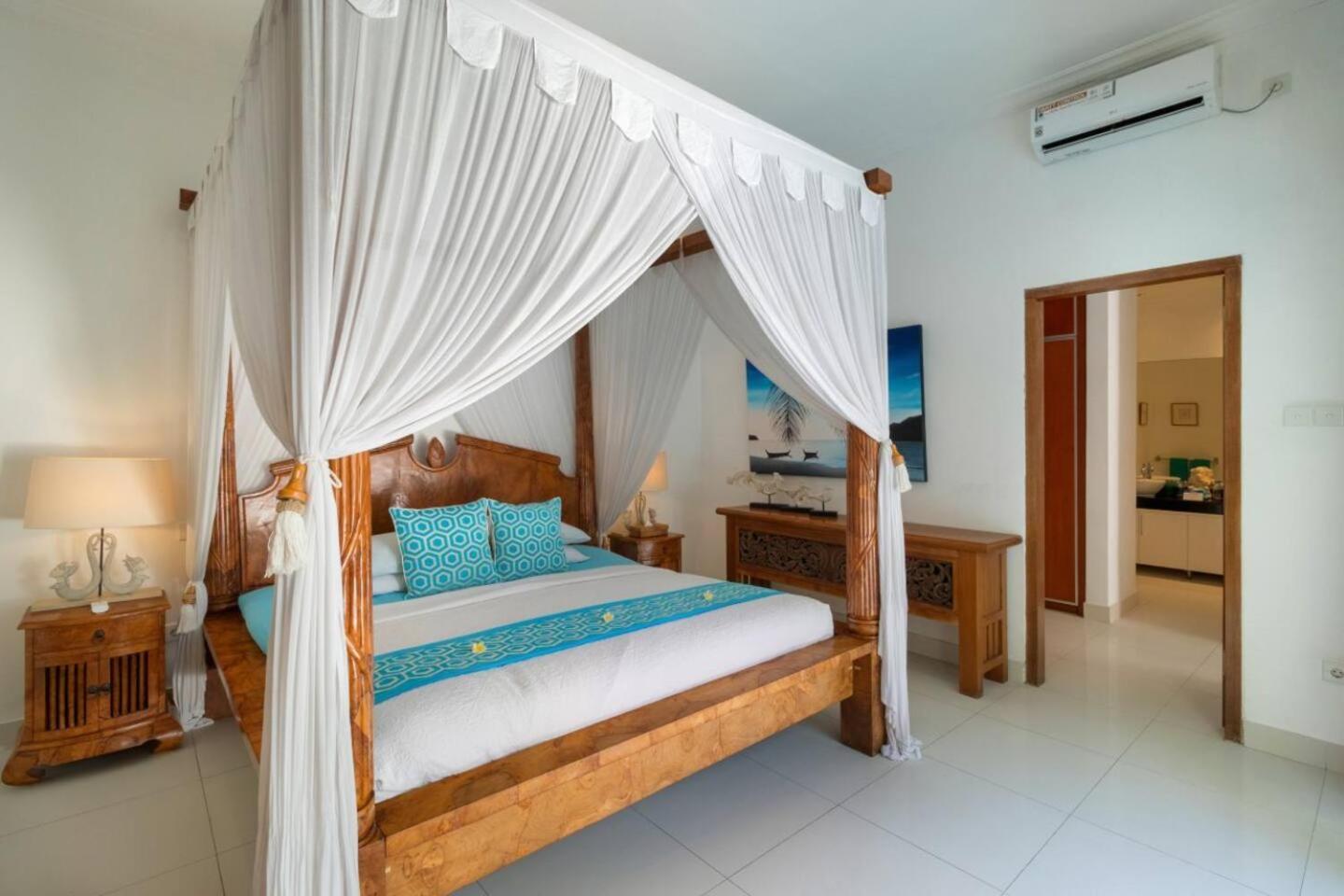 Super Value 3 Bed, Central Seminyak, Walk To Beach Exterior foto