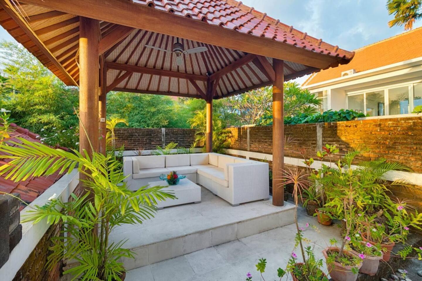 Super Value 3 Bed, Central Seminyak, Walk To Beach Exterior foto
